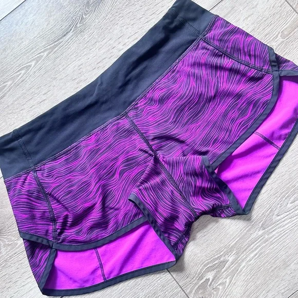 Lululemon Speed Short 2.5” Life Lines Polar Pink & Black - Picture 6 of 14